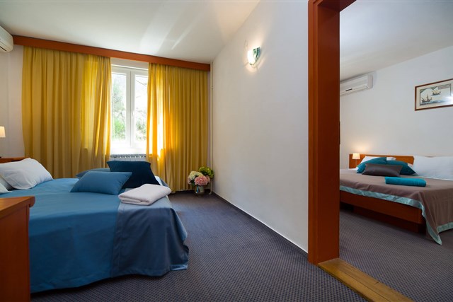 Hotel FARAON - dvě dvoulůžkové ložnice - typ 2(+2) FAM