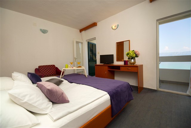 Hotel FARAON - dvoulůžkový pokoj s možností přistýlky - typ 2(+1) BM-PREM