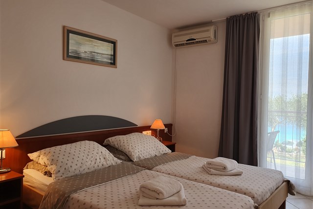 Hotel BRZET s výletem po řece Cetina v ceně - dvoulůžkový pokoj - typ 2(+0) B