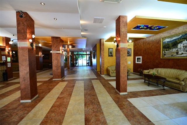 Hotel YAVOR PALACE - 