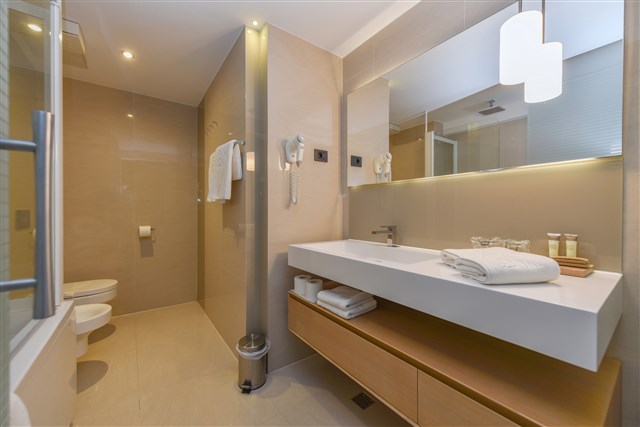 Hotel OSEJAVA - dvoulůžkový pokoj - typ 2(+0) M