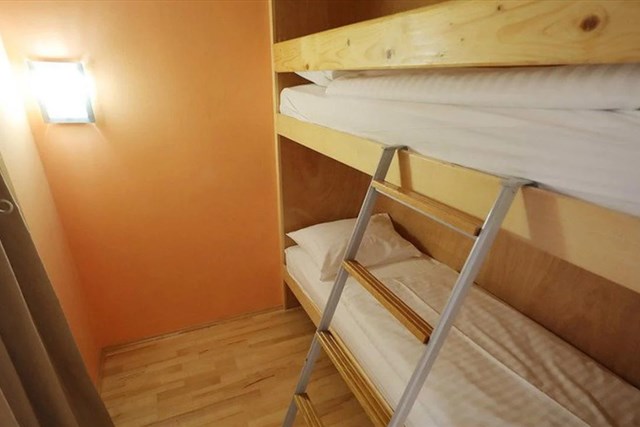 Hotel CLUB FUNIMATION BORIK - dvoulůžkový pokoj, denní místnost s přistýlkou a oddělený výklenek s patrovou postelí - typ 2+3 B SUITE STANDARD