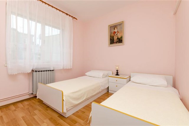 Apartmány ZDENKA - tři dvoulůžkové ložnice a denní místnost - typ Apt. 6(+1)