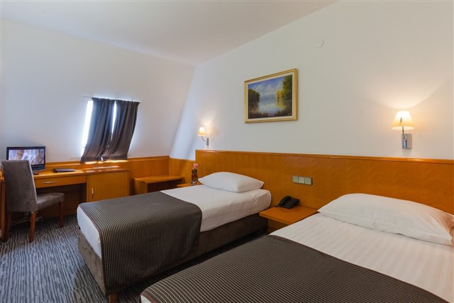 Hotel GRABOVAC - dvoulůžkový pokoj - typ 2(+0)