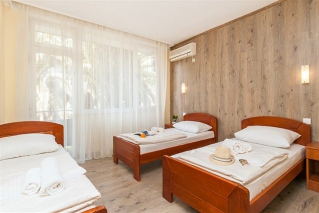 Hotel PARK BUDVA - třílůžkový pokoj - typ 3(+0) ECONOMY
