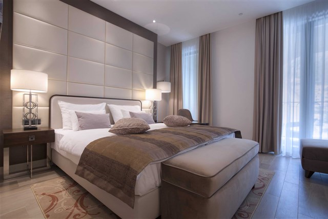 Hotel RIVA - dvoulůžkový pokoj s možností přistýlky - typ 2(+1) Standard