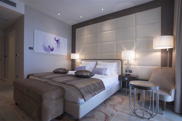Hotel RIVA - dvoulůžkový pokoj s možností přistýlky - typ 2(+1) Superior sea view