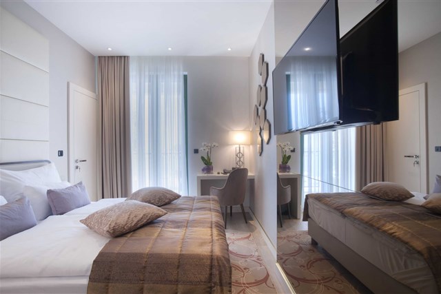 Hotel RIVA - dvoulůžkový pokoj - typ 2(+0) Junior sea view