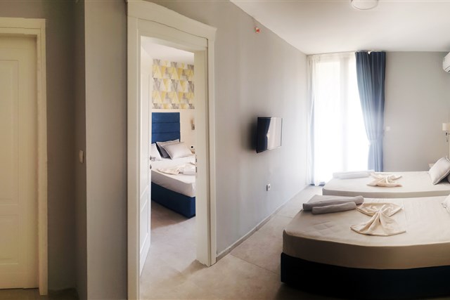 Hotel PEARL BEACH RESORT - čtyřlůžkový pokoj - dvě dvoulůžkové ložnice - typ 2+2 B-FAM