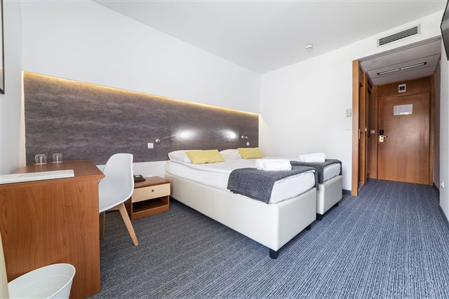 Hotel PUNTA - dvoulůžkový pokoj s možností přistýlky - typ 2(+1) BM