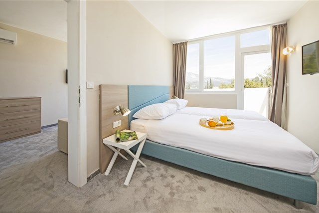 Aminess PORT9 Hotel - dvoulůžkový pokoj s možností dvou přistýlek - typ 2(+2) B Superior Suite