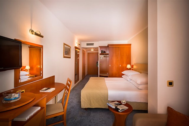 ZVONIMIR SUNNY HOTEL BY VALAMAR - dvoulůžkový pokoj s možností přistýlky - typ 2(+1) BM