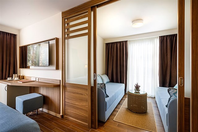 VALAMAR BELLEVUE Resort - dvoulůžkový pokoj s možností dvou přistýlek - typ 2(+2) B Standard Family