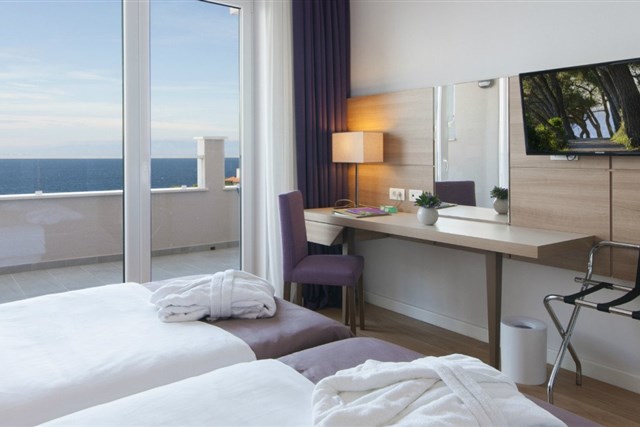Hotel VITALITY PUNTA - dvoulůžková ložnice a denní místnost - typ SUITA 2(+2) BM