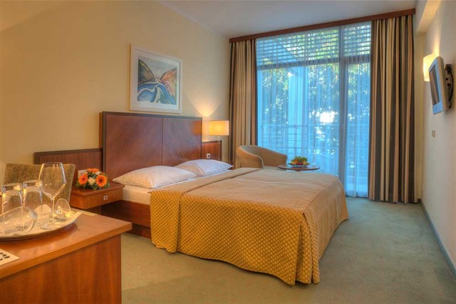 Hotel RIVIJERA - dvoulůžkový pokoj s možností přistýlky - typ 2(+1) B-Standard