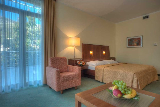 Hotel RIVIJERA - dvoulůžkový pokoj s možností dvou přistýlek - typ Suite 2+(2) JUNIOR