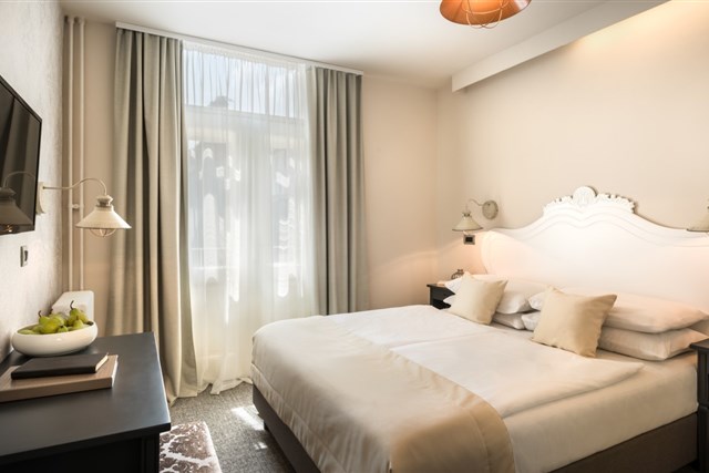 Hotel LUNGOMARE - dvoulůžkový pokoj s možností přistýlky - typ 2(+1)