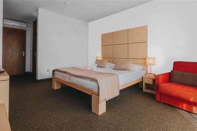 Hotel AMINESS MAGAL - dvoulůžkový pokoj s možností přistýlky - typ 2(+1) B SUP