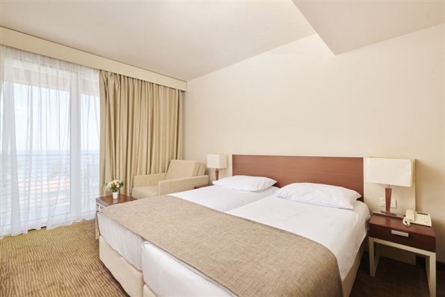Hotel ALBATROS PLAVA LAGUNA - dvoulůžkový pokoj s možností přistýlky - typ 2(+1) BM