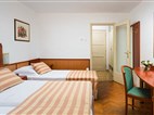 RIVIJERA Sunny Resort by Valamar - dvoulůžkový pokoj s možností přistýlky - typ 2(+1)