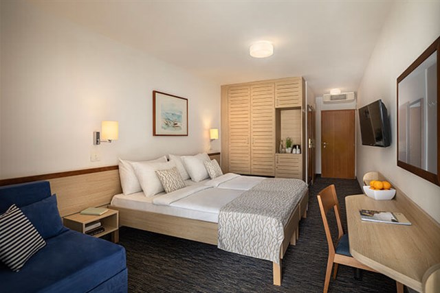 Hotel a Casa VALAMAR SANFIOR - dvoulůžkový pokoj s možností přistýlky - typ 2(+1) BM-Su / HOTEL