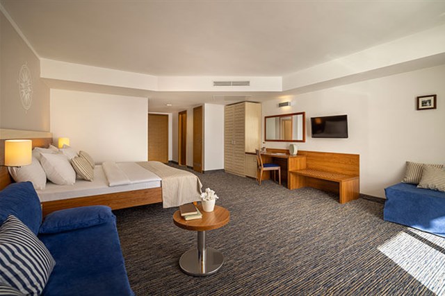 Hotel a Casa VALAMAR SANFIOR - dvoulůžkový pokoj s možností přistýlky - typ 2(+1) BM-SU CASA
