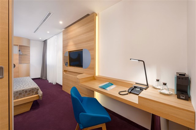 Hotel OLYMPIA SKY - dvoulůžkový pokoj s možností přistýlky - typ 2(+1) STANDARD