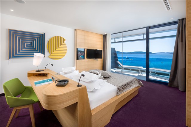 Hotel OLYMPIA SKY - dvoulůžková ložnice a denní místnost - typ SUITE 2(+2) PREMIUM