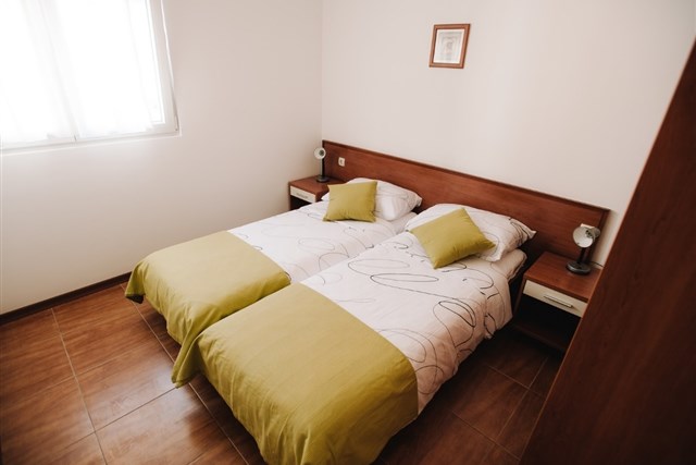 Villa MALO MORE - dvě dvoulůžkové ložnice a denní místnost - typ APT. 4(+2)
