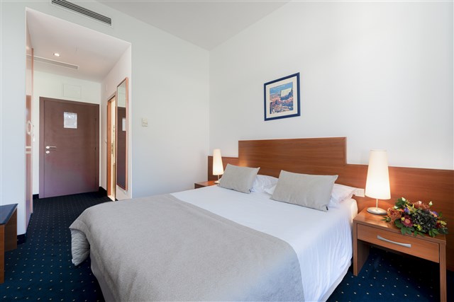 Hotel VIS - dvoulůžkový pokoj s možností přistýlky - typ 2(+1) B