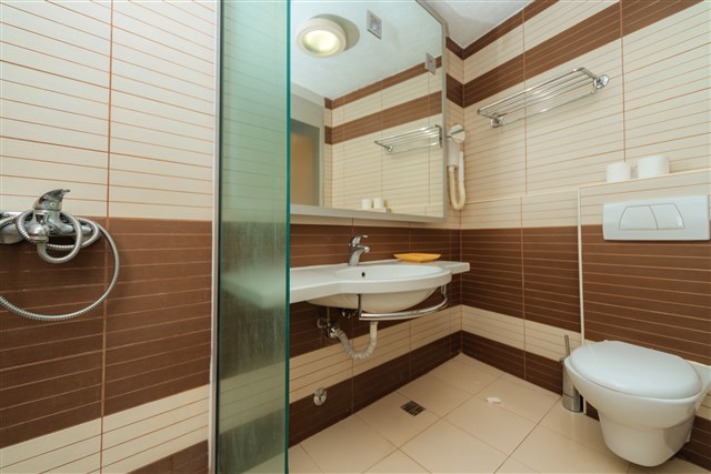 Hotel SAVOJO - dvoulůžkový pokoj s možností přistýlky - typ 2(+1) B 1./2.patro