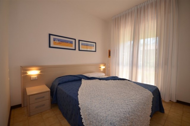 Villaggio DEI GELSOMINI - dvě dvoulůžkové ložnice a denní místnost - typ APT. 4+2 C1-6
