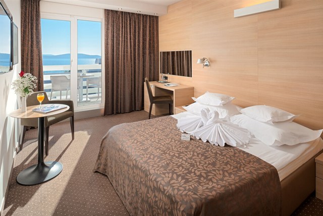 Hotel OLYMPIA - dvoulůžkový pokoj s možností přistýlky - typ 2(+1) BM SU