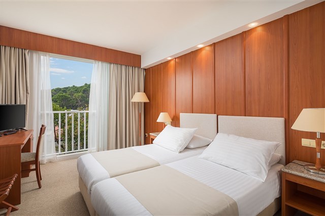 MARKO POLO Hotel by Aminess - dvoulůžkový pokoj s možností přistýlky - typ 2(+1) Comfort