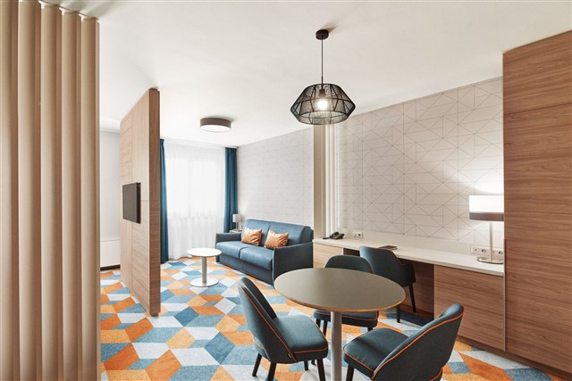 Hotel EURÓPA FIT - dvoulůžkový pokoj s možností dvou přistýlek - typ 2(+2) DELUXE PLUS