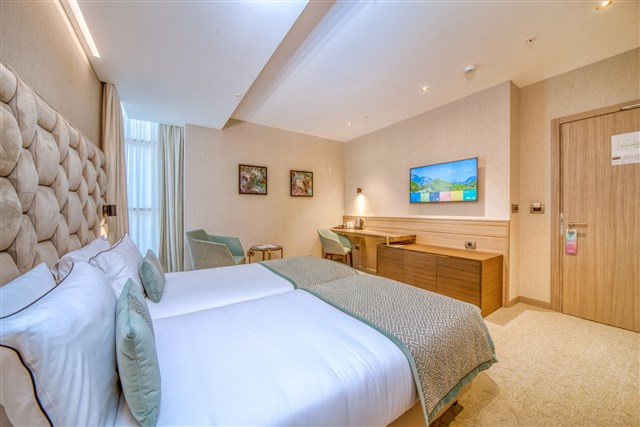 Hotel AMI Budva Petrovac - dvoulůžkový pokoj s možností přistýlky - typ 2(+1) Standard