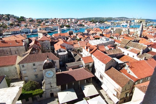 Chorvatsko nejen u moře - Trogir, Split, NP Krka - město Trogir