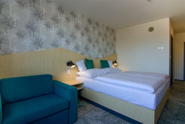 Hotel a depandance SRNÍ - dvoulůžkový pokoj s možností přistýlky - typ 2(+1) hotel 4*