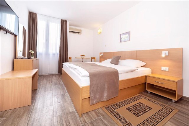 Hotel OMORIKA - dvoulůžkový pokoj - typ 2(+0)