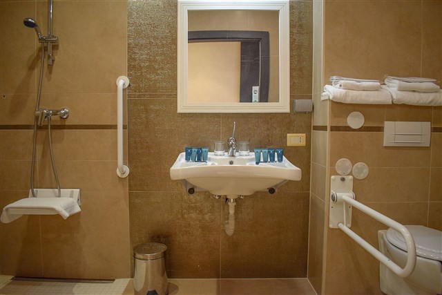 Hotel WYNDHAM GRAND Resort - bezbariérový pokoj - typ 2(+0) Standard