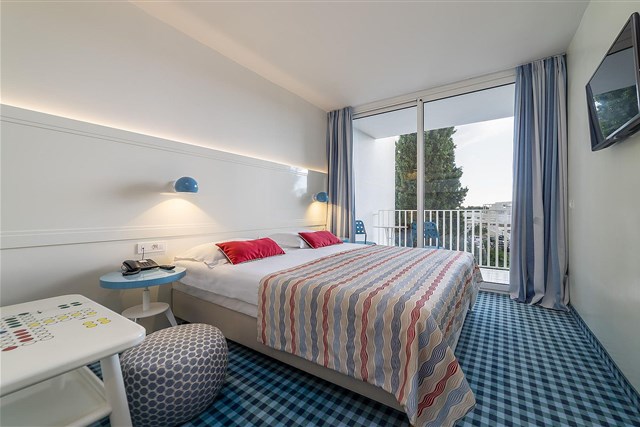 AMADRIA PARK hotel ANDRIJA - dvoulůžkový pokoj s patrovou postelí - typ 2(+2) B