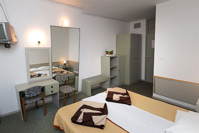 Hotel MIRAN - dvoulůžkový pokoj s možností přistýlky - typ 2(+1) B