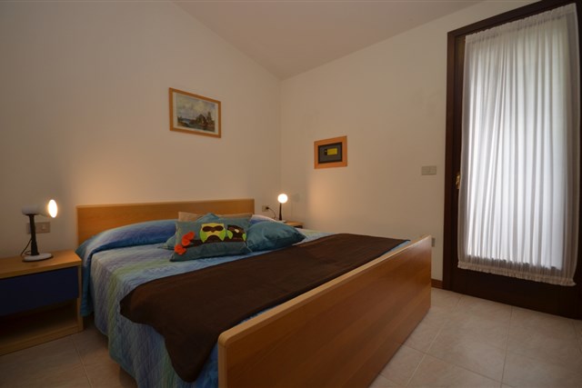 Villaggio PARADISO - dvě dvoulůžkové ložnice a denní místnost - typ APT. 4+2 C-6