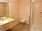 LOPAR SUNNY HOTEL - dvoulůžkový pokoj a denní místnost - typ 2(+2) J.FAM SUITE