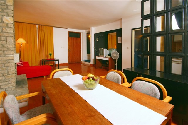 Apartmány BAYSIDE PARK/FONTANA RESORT - dvě dvoulůžkové ložnice a denní místnost - typ APT. 4+2