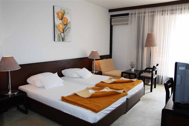 Hotel ALBATROS - pokoj typu Comfort v hotelové části A