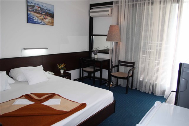 Hotel ALBATROS - pokoj typu Comfort v hotelové části A